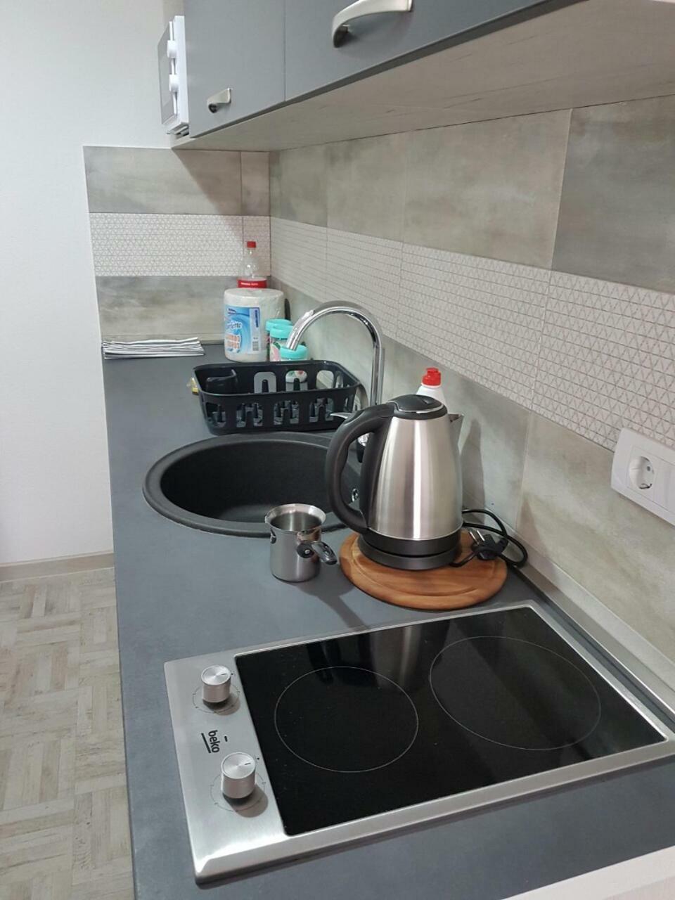 Porto Njegusi A2 Apartment Cetinje Bagian luar foto